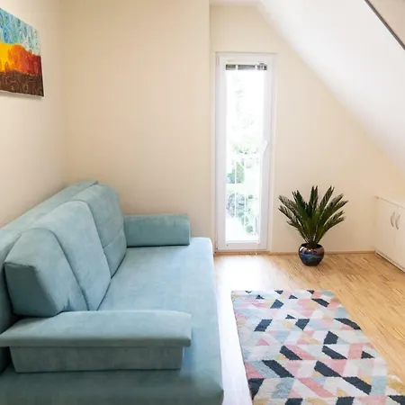 Apartment Apartman De Luxe Heviz